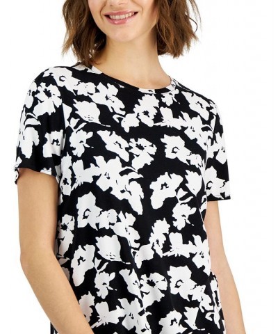 Women's Printed Crewneck T-Shirt Black White Floral $16.51 Tops