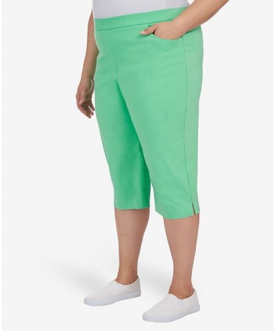 Plus Size Tropical Allure Clamdigger Capri Pants Green $34.29 Pants